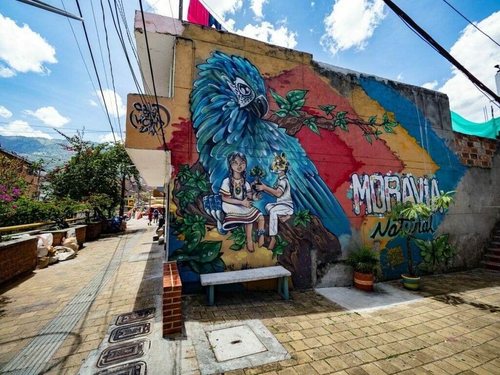 Visita guiada de Moravia en Medellin
