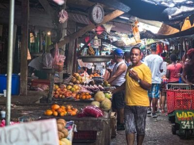Visita guiada del Mercado Bazurto en Cartagena, blog de viaje por Colombia