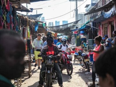 Visita guiada del Mercado Bazurto en Cartagena, blog de viaje por Colombia