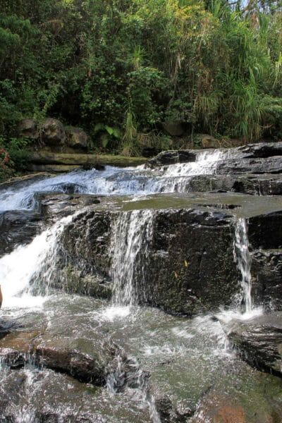 Pozo Azul cerca San Gil, capital del turismo de aventura en Colombia