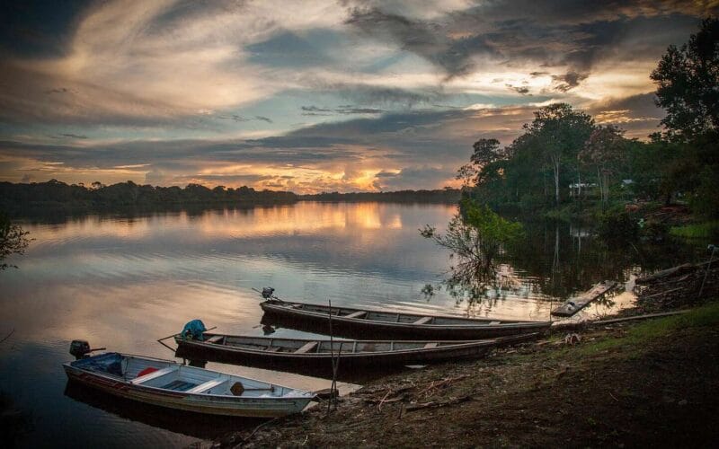 Contactos agencia local en Leticia para viajar al Amazonas