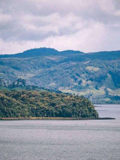 Laguna de la Cocha, un imperdible cerca de Pasto
